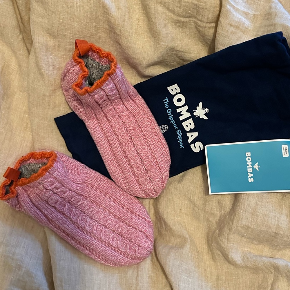 NWT Bombas Gripper Slipper in Pink, XS
